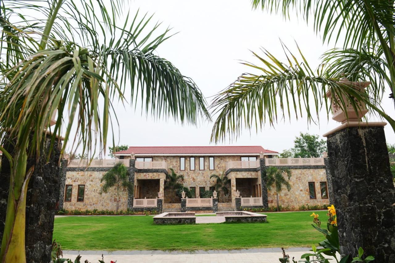 Hālol Vikrama Heritage Resort Pavagadh מראה חיצוני תמונה