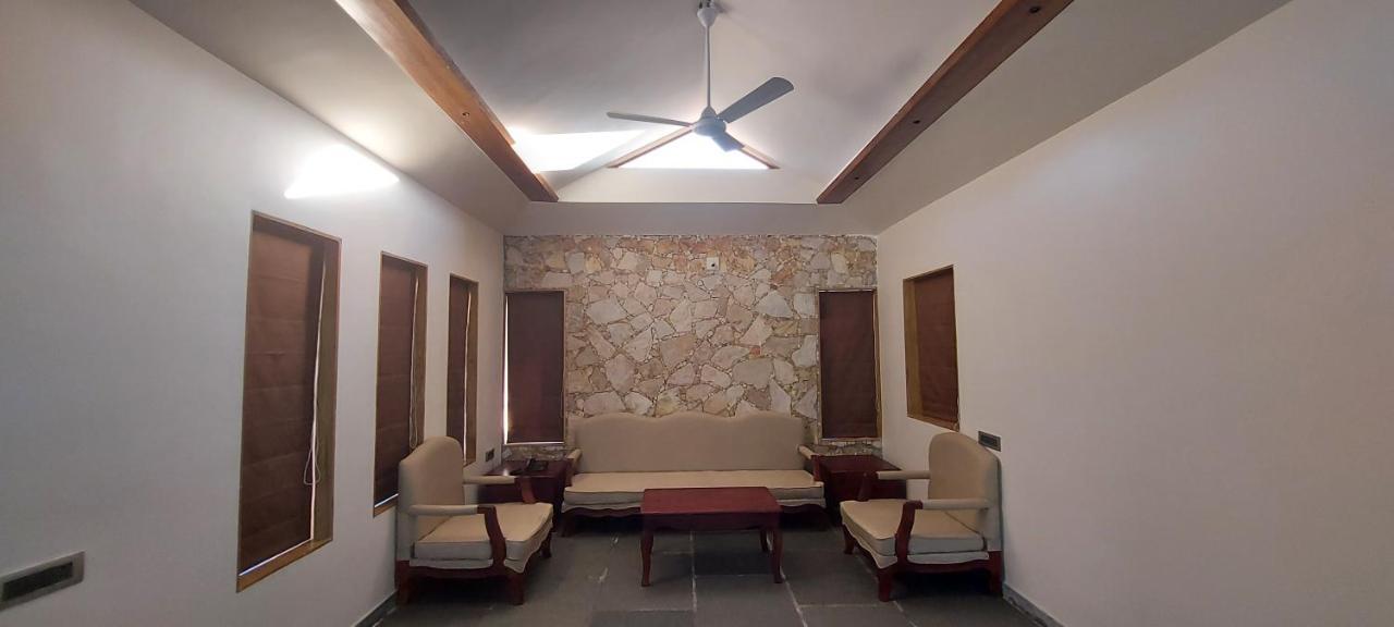 Hālol Vikrama Heritage Resort Pavagadh מראה חיצוני תמונה